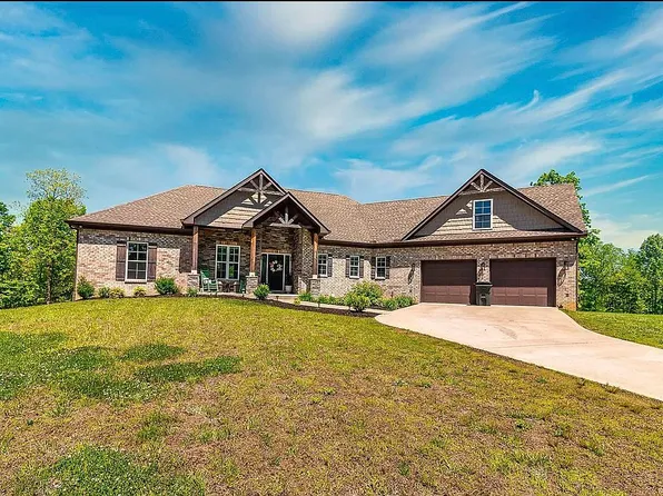 201 Saddlebrook Dr, Hohenwald, TN 38462