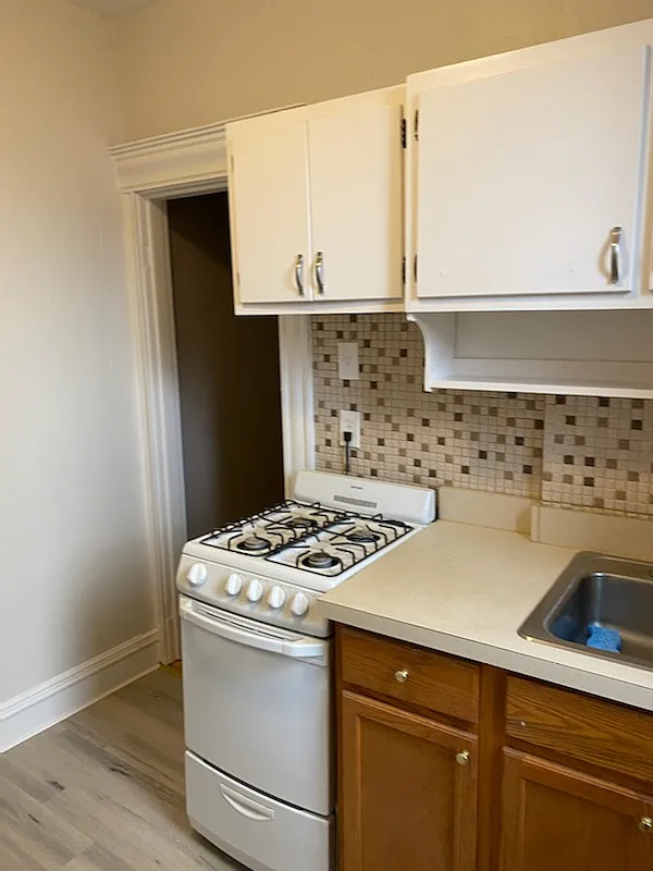 Studio, 345 sqft, $2,300 — Photo 2