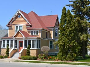 132 W Maple St, Sturgeon Bay, WI 54235