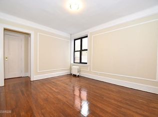 3220 34th Ave #1A, Astoria, NY 11106