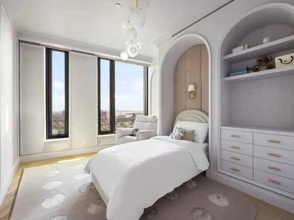 30 Front Street image 25 of 44