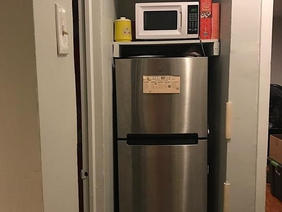 Kitchen - current tenant photo