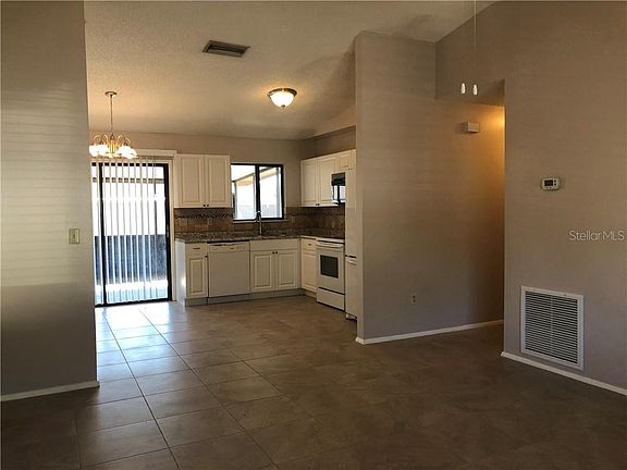 5th image of 1207 Hawley Ct