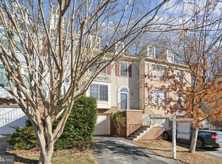 8802 Eagle Rock Ln, Springfield, VA 22153