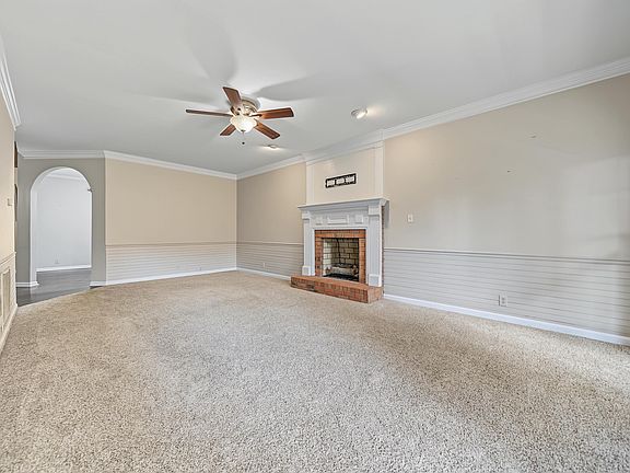 4th image of 2802 Scenic Lake Dr