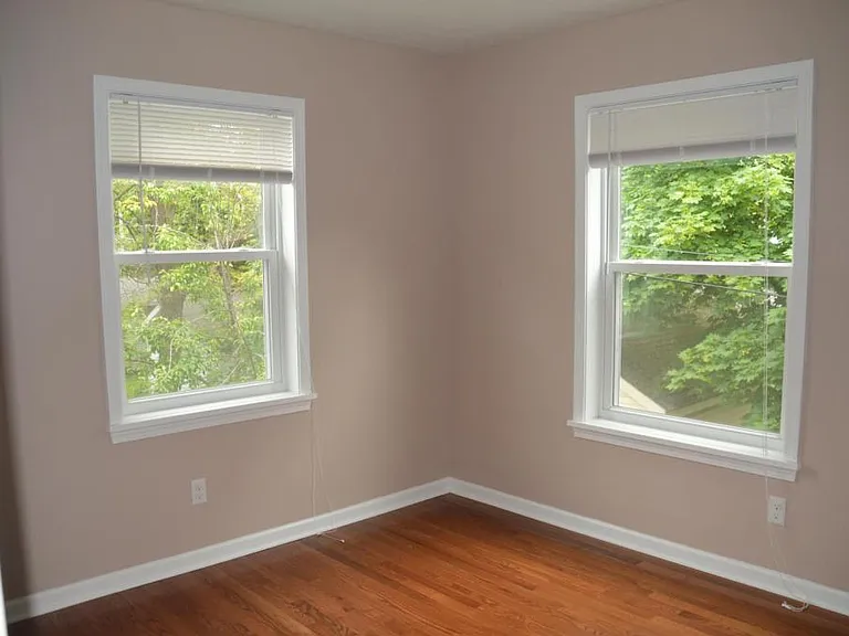 112 Southview Ter — Photo 1