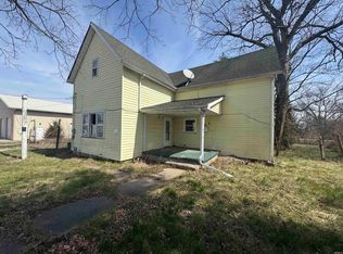 201 S Main St, Bicknell, IN 47512