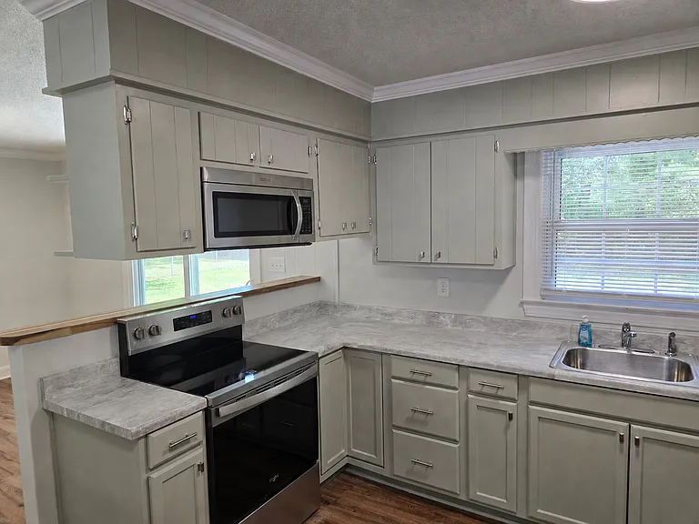 104 Karol Dr — Photo 13