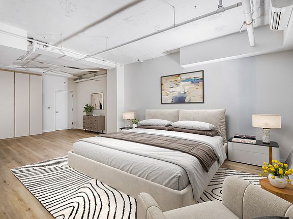 5th image of 619 Throop Ave #1I