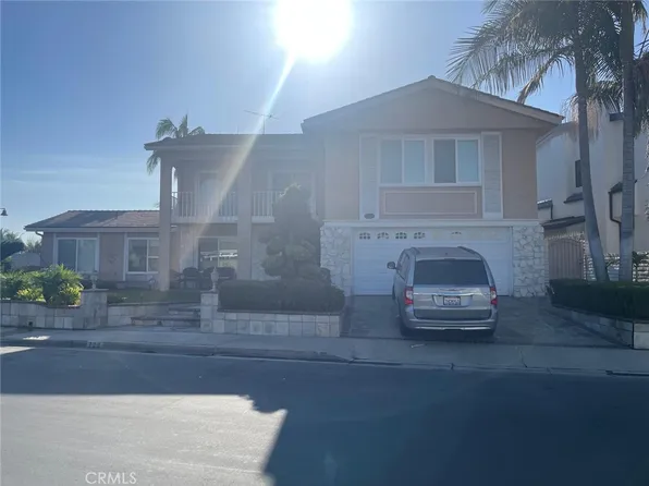 720 Pepper Tree Ln, Long Beach, CA 90815