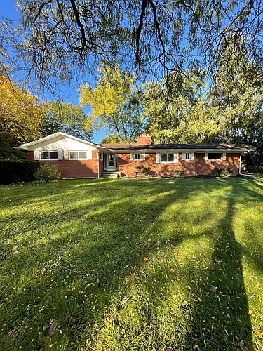 3212 Charing Cross Rd Photo 1