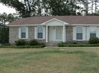 3004 Oakwood Dr, Guntersville, AL 35976