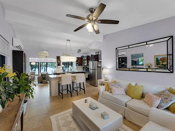 3rd image of 3809 SW 33rd Street