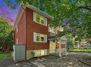 657 Golden Ave, Ottawa, ON K2A2G3