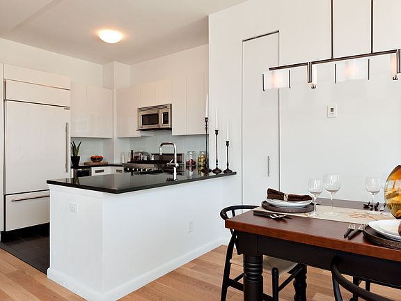 5th image of 4630 Center Blvd APT 102
