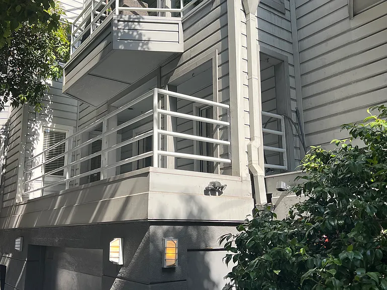 757 N Point St #1 — Photo 2
