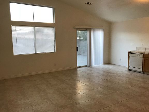 5th image of 2642 Lone Butte Dr