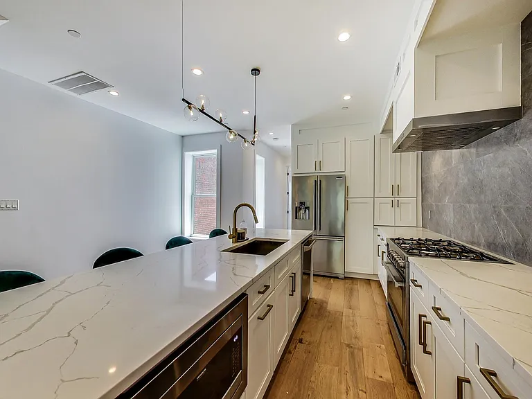 25 U St NE #2 — Photo 9