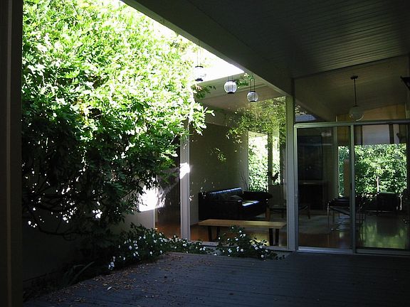 3rd image of 1718 Mossbrook Ave