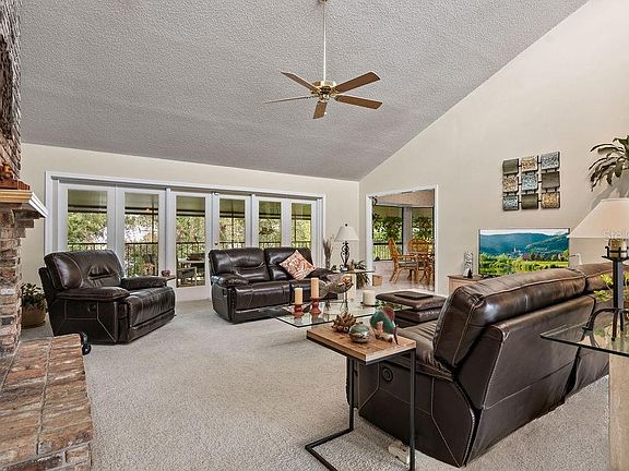 4th image of 5836 Pitch Pine Dr #4