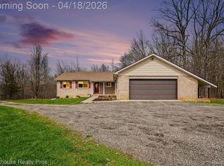 9110 Argentine Rd, Linden, MI 48451