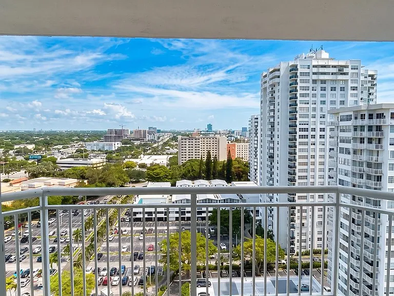 18011 Biscayne Blvd #19021 — Photo 1
