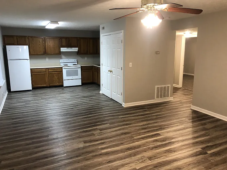 5130 Keegan Way — Photo 6