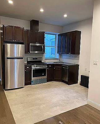 1st image of 3111 41st St #2
