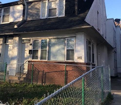 2nd image of 4832 E Roosevelt Blvd