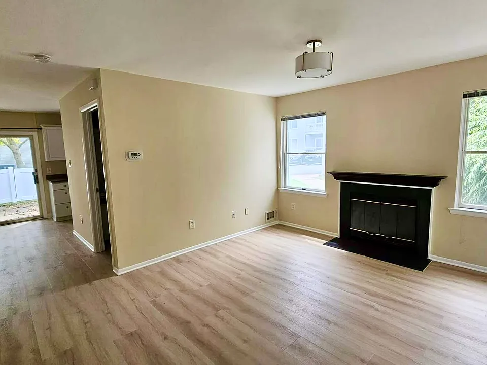 108 William Patterson Ct