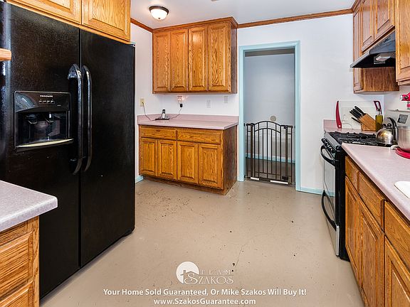 3rd image of 5276 Floral Dr