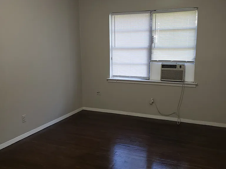 3804 Carnes Ave — Photo 13