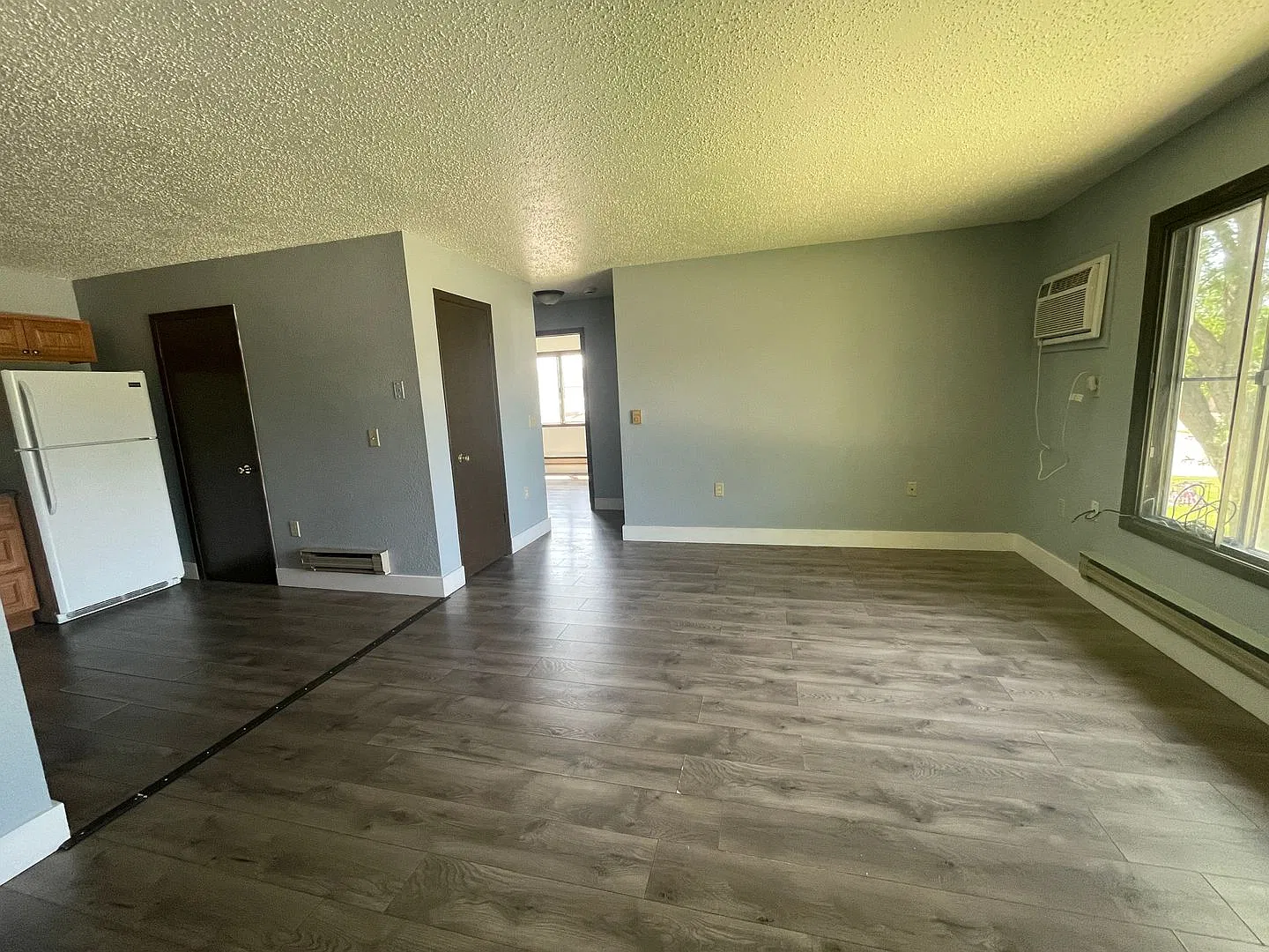 210 W Center St — Photo 4