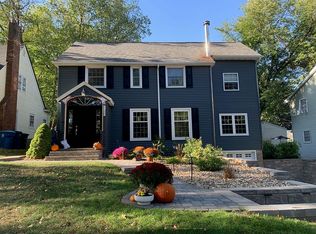 120 Sunset Rd, Waterloo, IA 50701