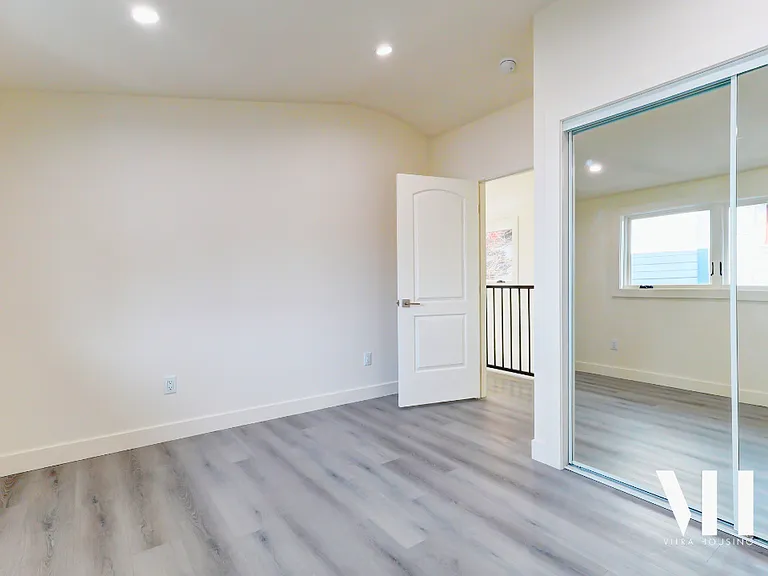 1032.75 | Five Bedroom, Four Bath| Detached Home