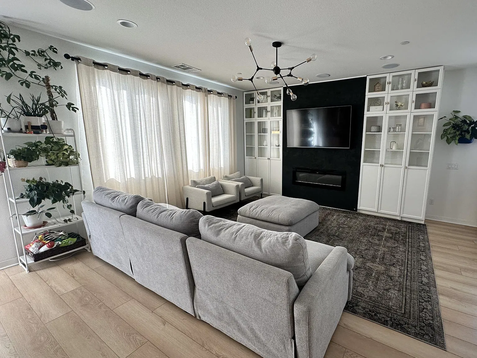 4 bed, 2227 sqft, $3,499 — Photo 3