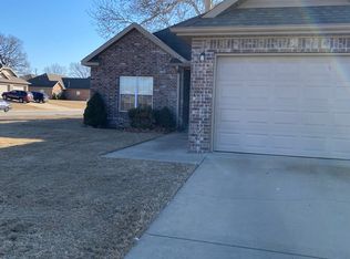 1422 Marigold Rd, Centerton, AR 72719