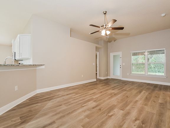 4th image of 804 Chelsea Ave