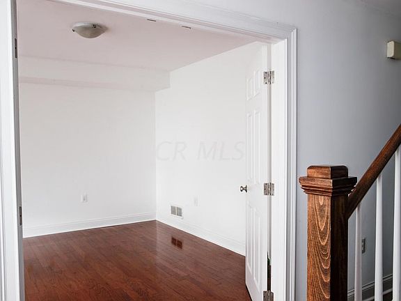 5th image of 222 Neruda Ave