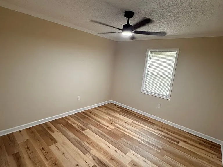 464 McDilda Dr — Photo 12