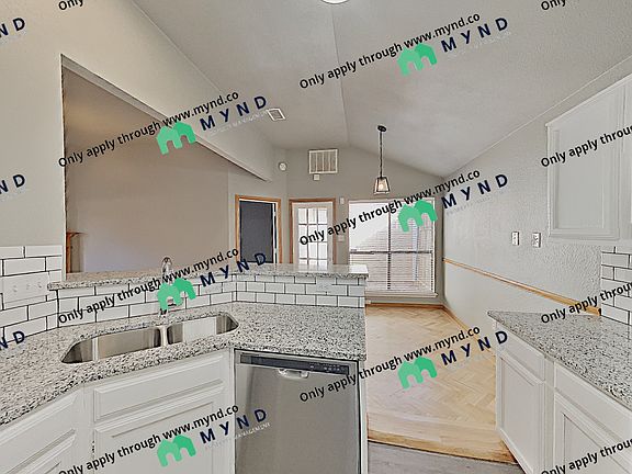 4th image of 634 Las Brisas Dr