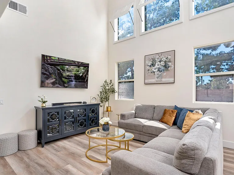 43635 Altamura Ct — Photo 2