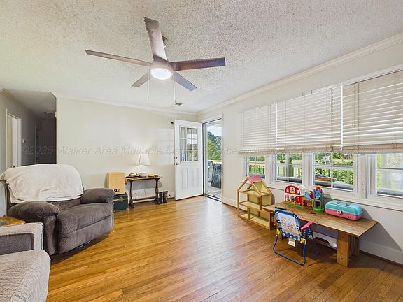 3rd image of 9332 Dads Hill Rd