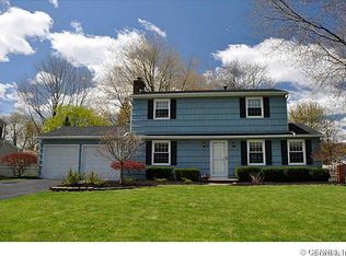 22 Lambeth Loop, Fairport, NY 14450
