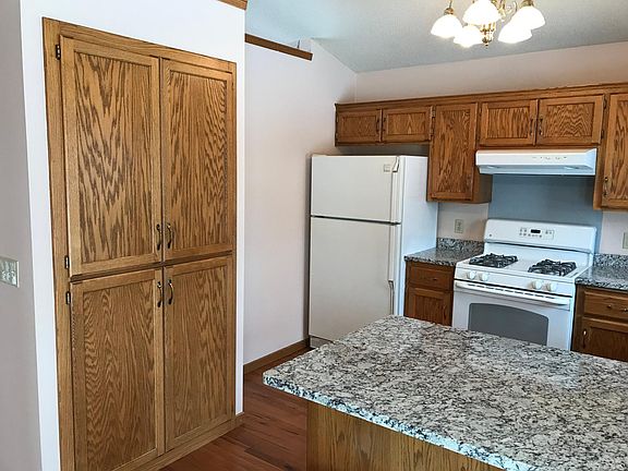4th image of 15305 Darjeeling Ct