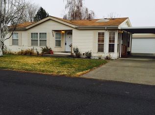 1720 NE 2nd Pl, Hermiston, OR 97838