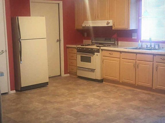 3rd image of 3809 E Mibbie Ln