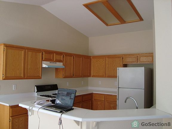 3rd image of 103 Queenswreath Dr