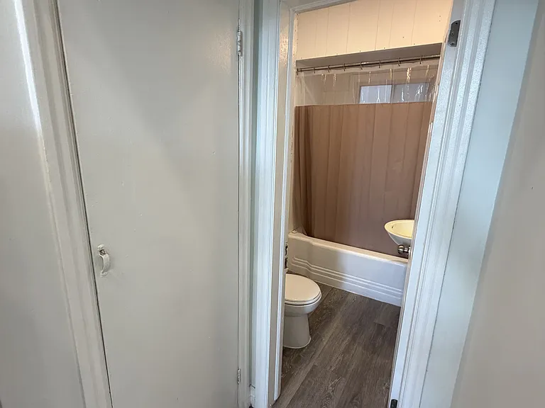 21 Gordon St #7 — Photo 8