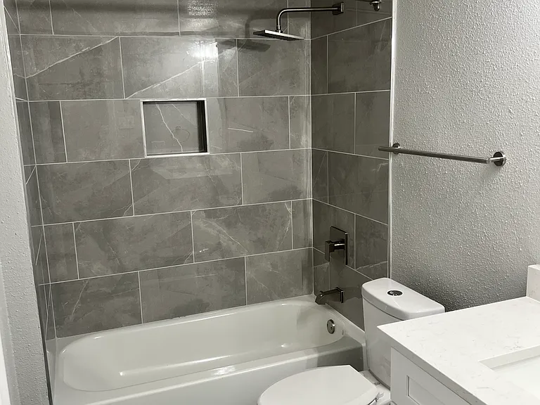 6061 Beverly Hill St — Photo 10